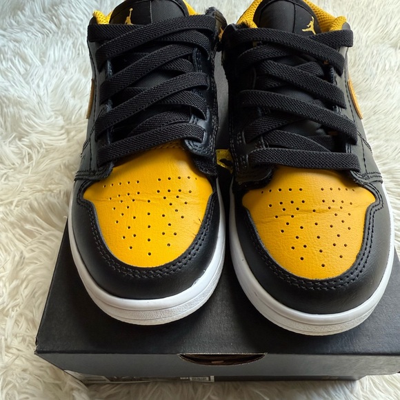 Jordan Low ALT - Picture 3 of 4